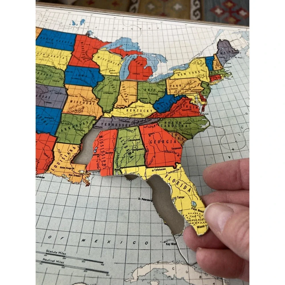 Vintage jigsaw puzzle United States & Possesions map Philippines Jig Cut No. 193